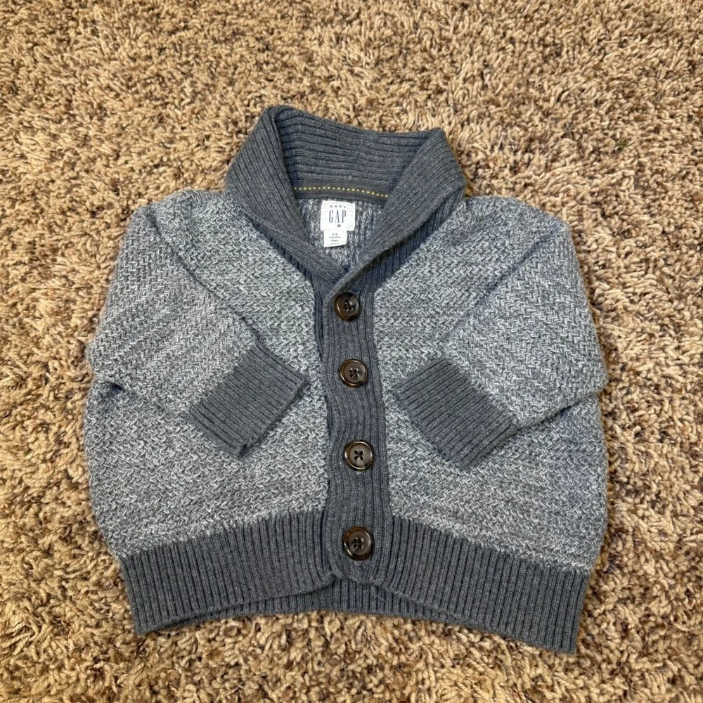Baby Gap‎ Gray Collared Buttoned Cardigan Sweater Cotton Knit 3-6 Months